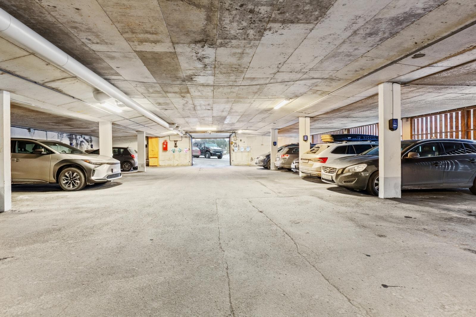 Garasjeplass med mulighet for kjøp av elbil lader følger andelen ved salg. Galleribilde