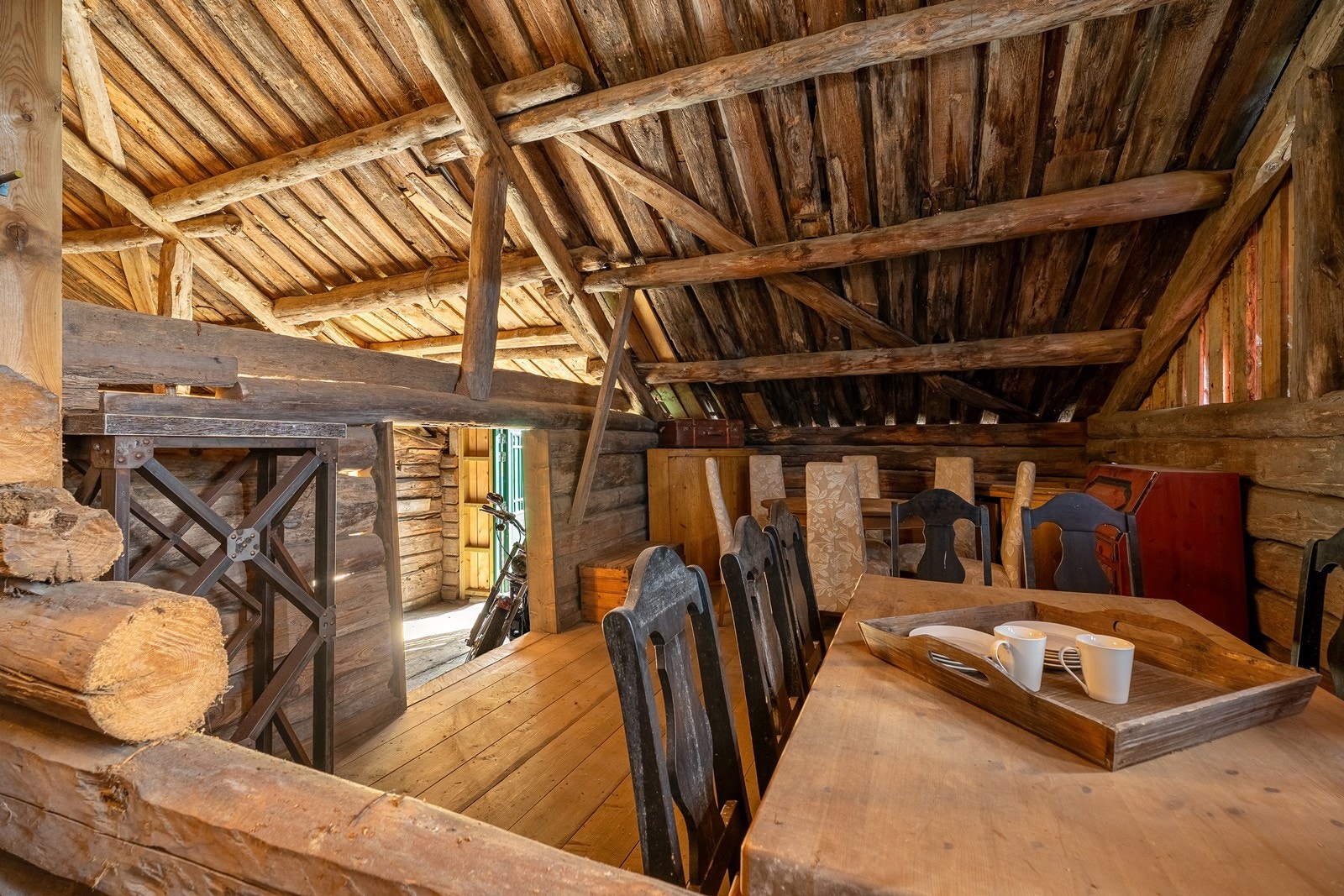 Del av løen Galleribilde