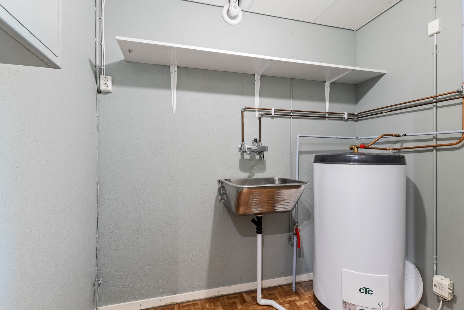 Vaskerom. Galleribilde