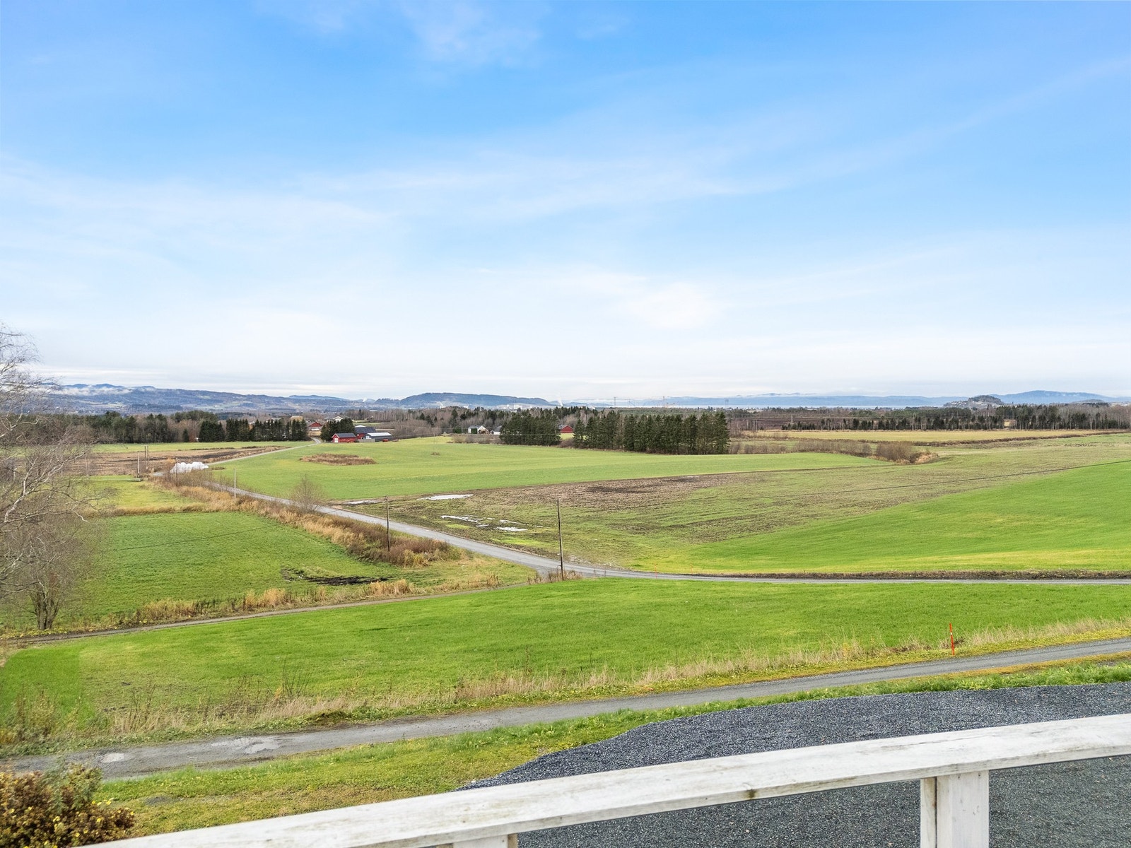 Utsikt fra veranda. Galleribilde