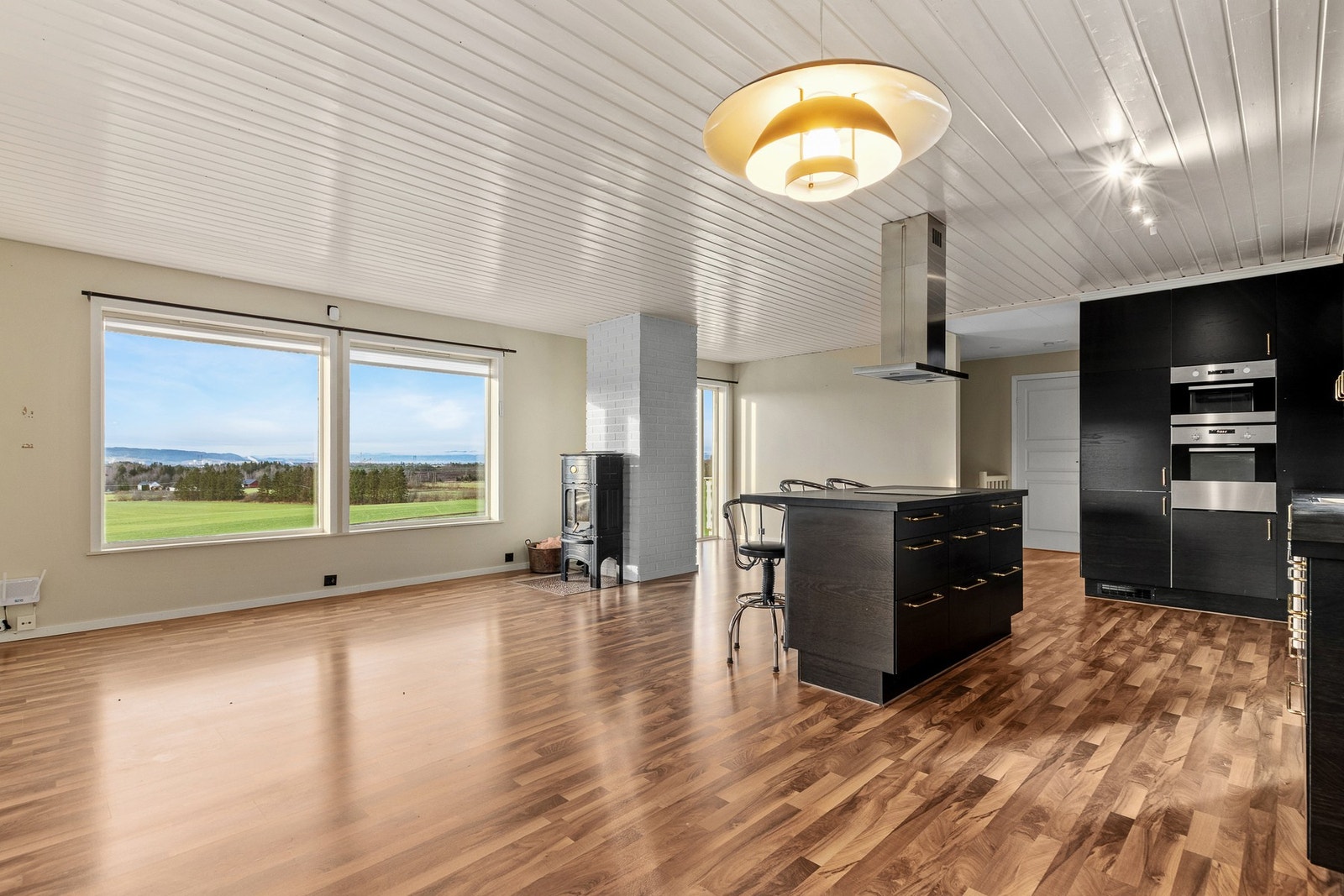 Stue/kjøkken. Galleribilde