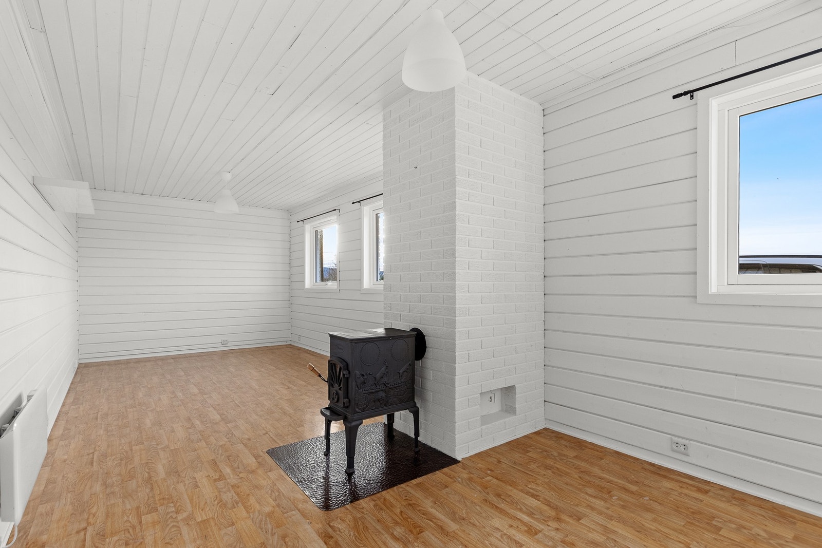 Kjellerstue. Galleribilde