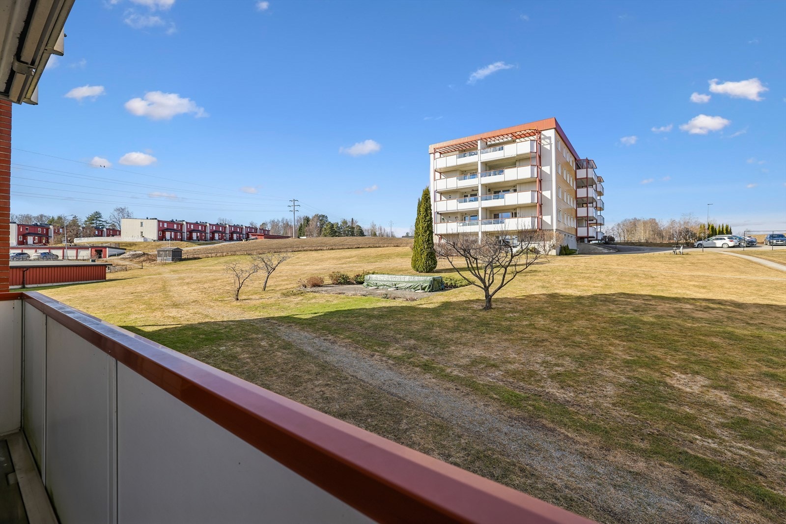 Rett ved ligger Hempa ball-løkke, perfekt for lek og ballspill. Galleribilde