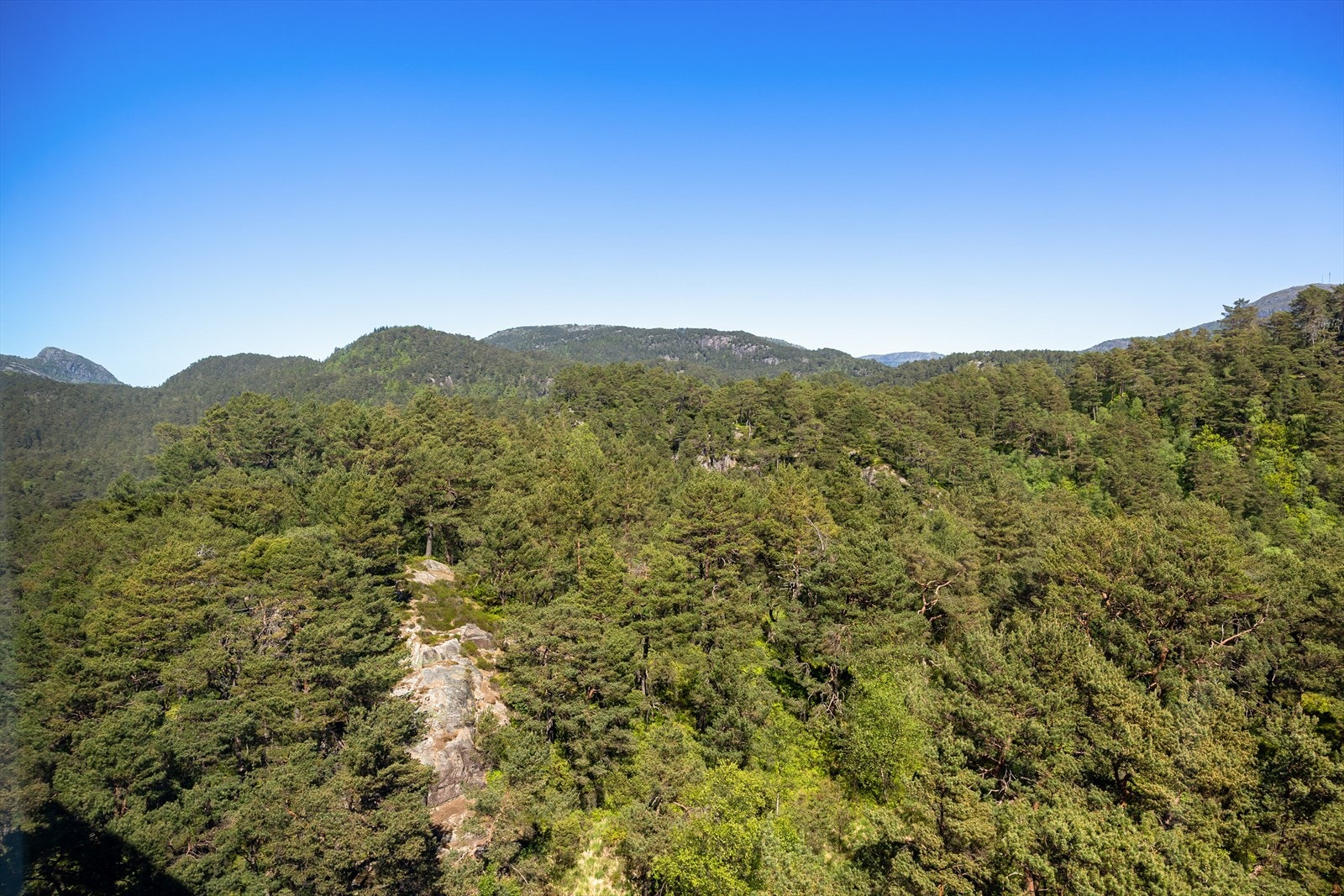 - Blokken har en flott beliggenhet i borettslaget, og har ingen innsyn - Galleribilde