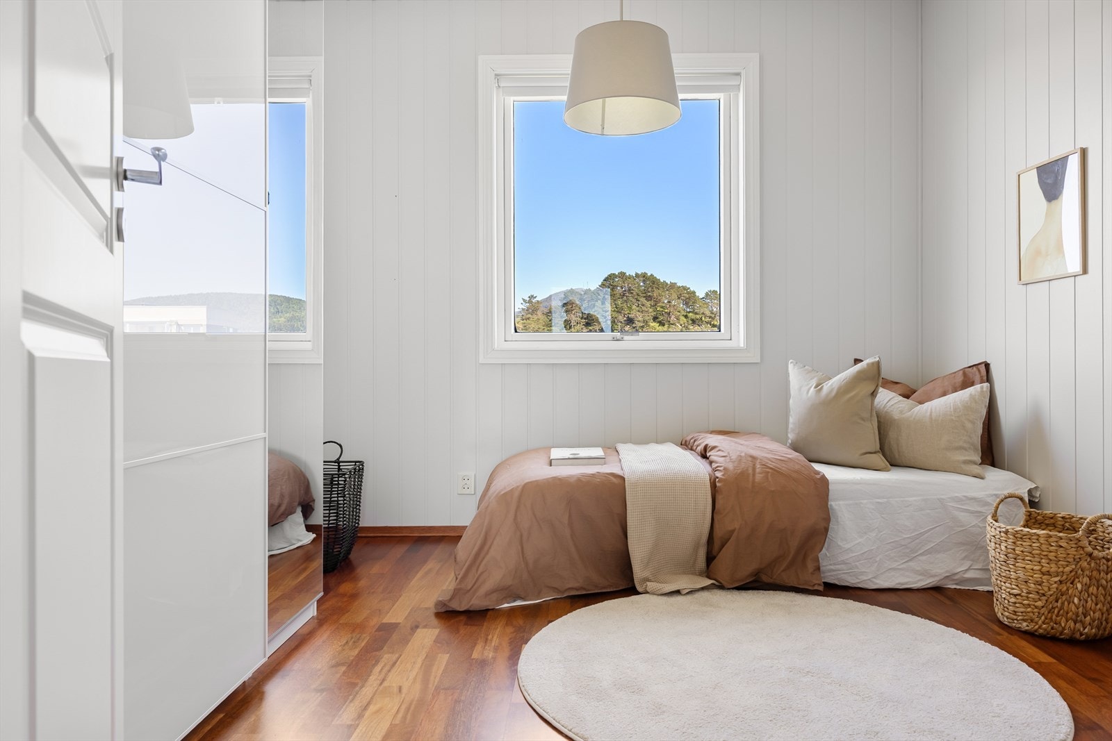 - Soverom nummer to er av god størrelse og måler ca. 9,4 m² - Galleribilde