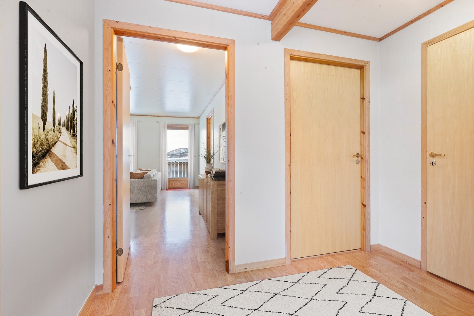 Velkommen inn!
(Bildene er digitalt stylet.) Galleribilde