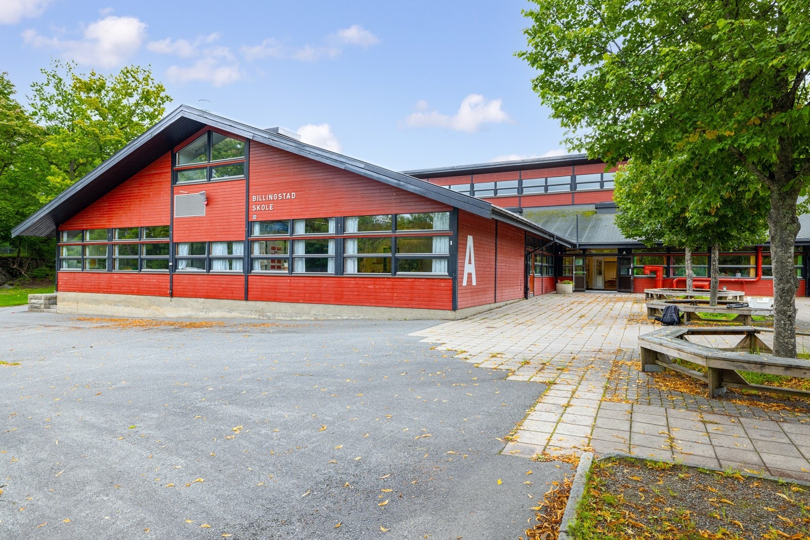 Billingstad Skole. Galleribilde