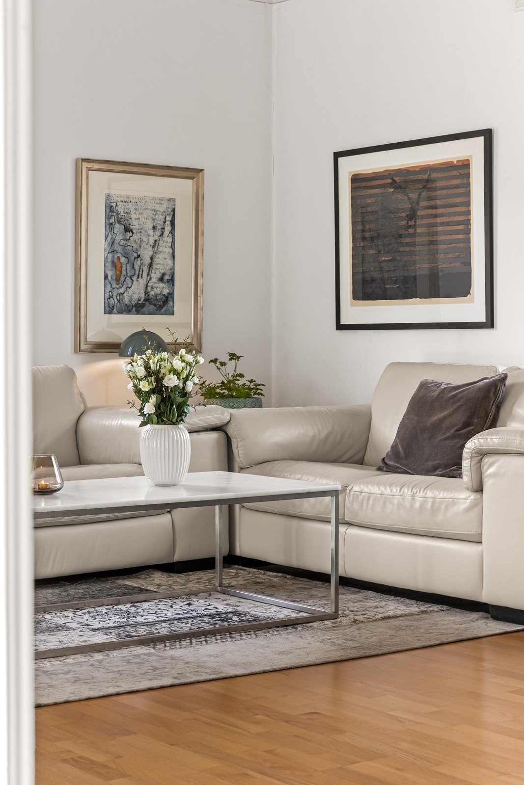 Gjennomgående god standard og normalt vedlikehold siden byggeår. Galleribilde