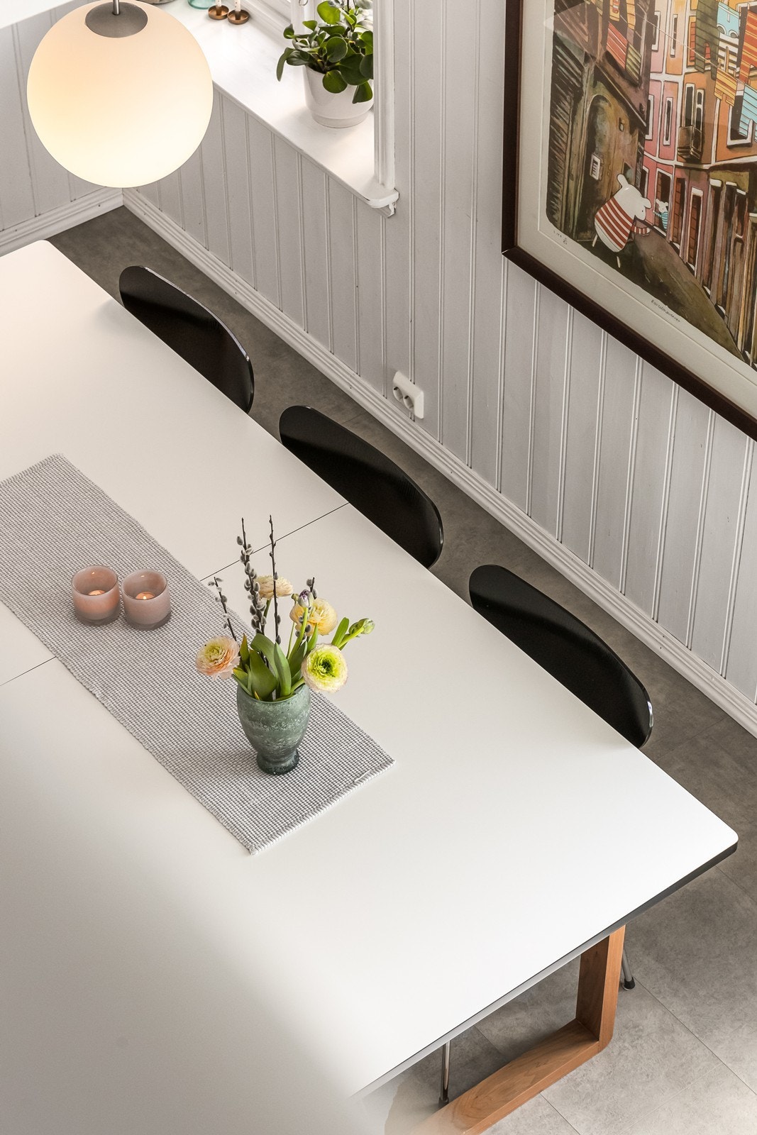 Gjennomtenkte materialvalg og farger. Galleribilde