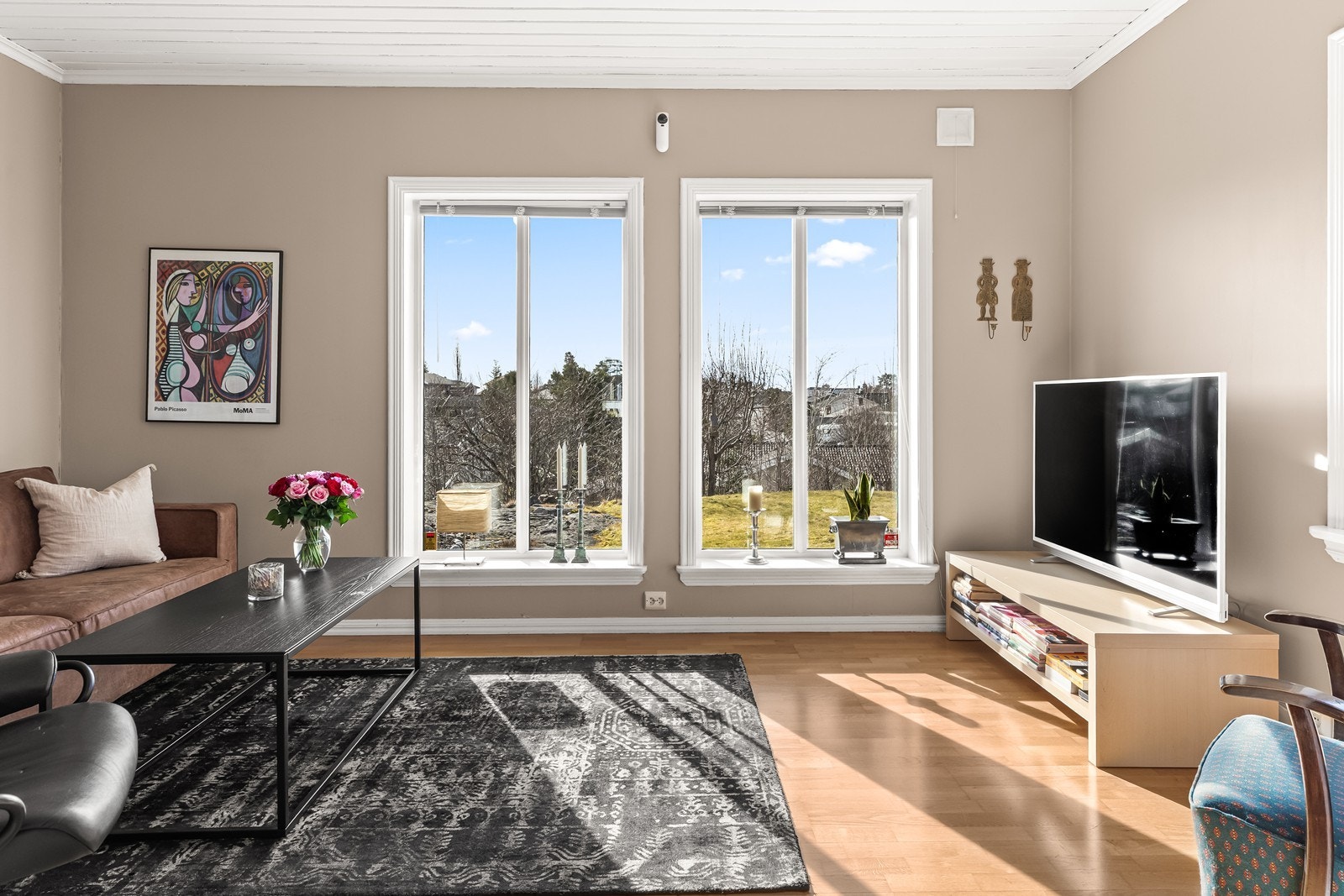 TV-stuen er et lunt og tilbaketrukket rom, ideelt for filmkvelder. Galleribilde