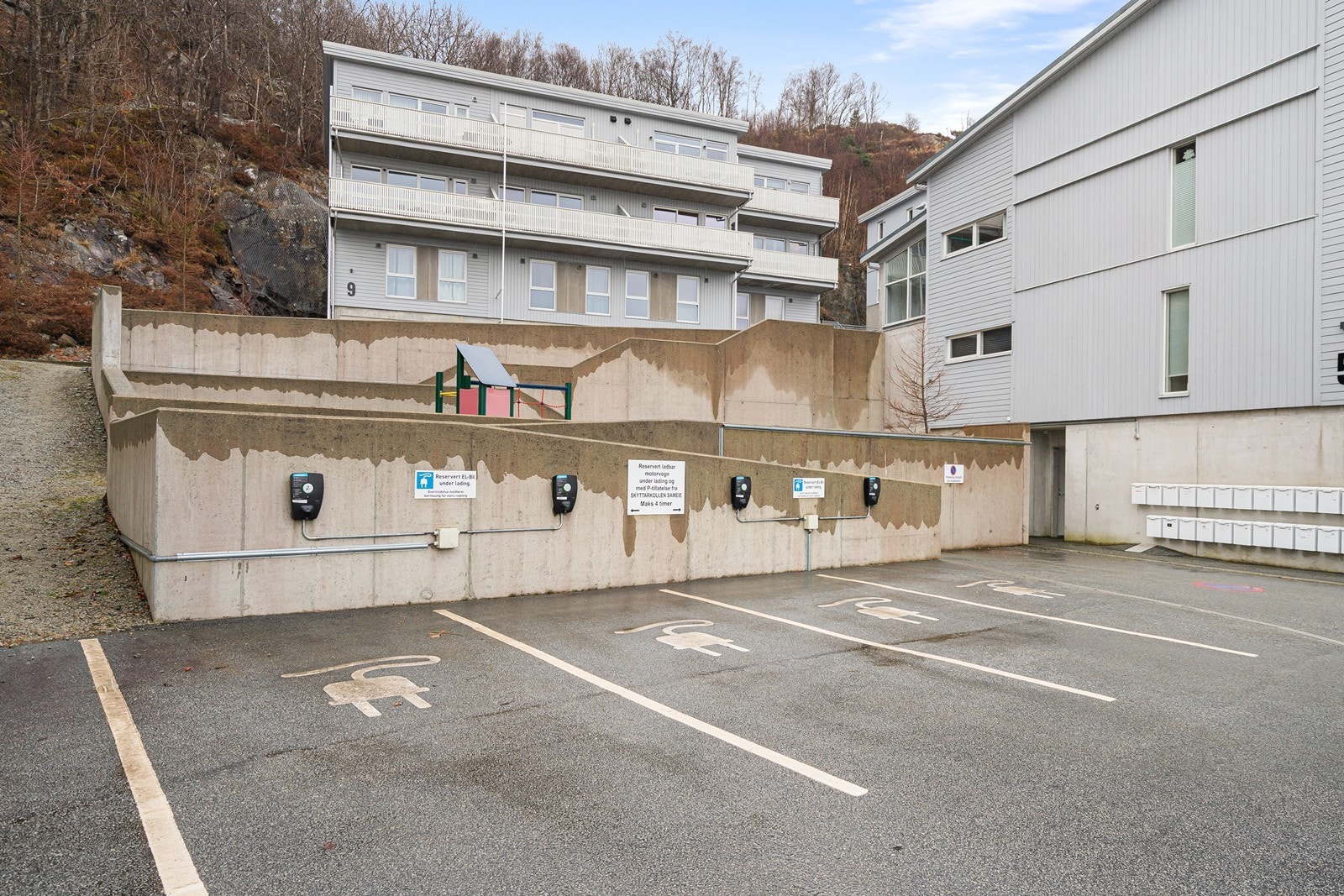 Mulighet for å lade el-bil. Galleribilde