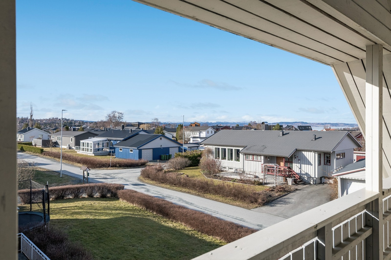 Utsikt fra veranda i 2.etasje Galleribilde