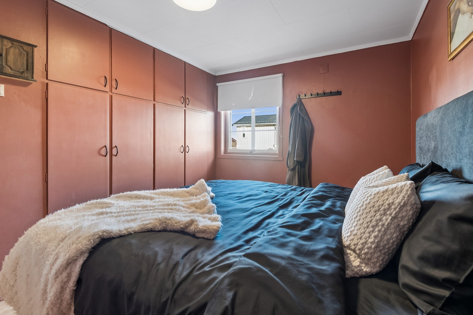 Soverommet har innebygd garderobeløsning. Galleribilde