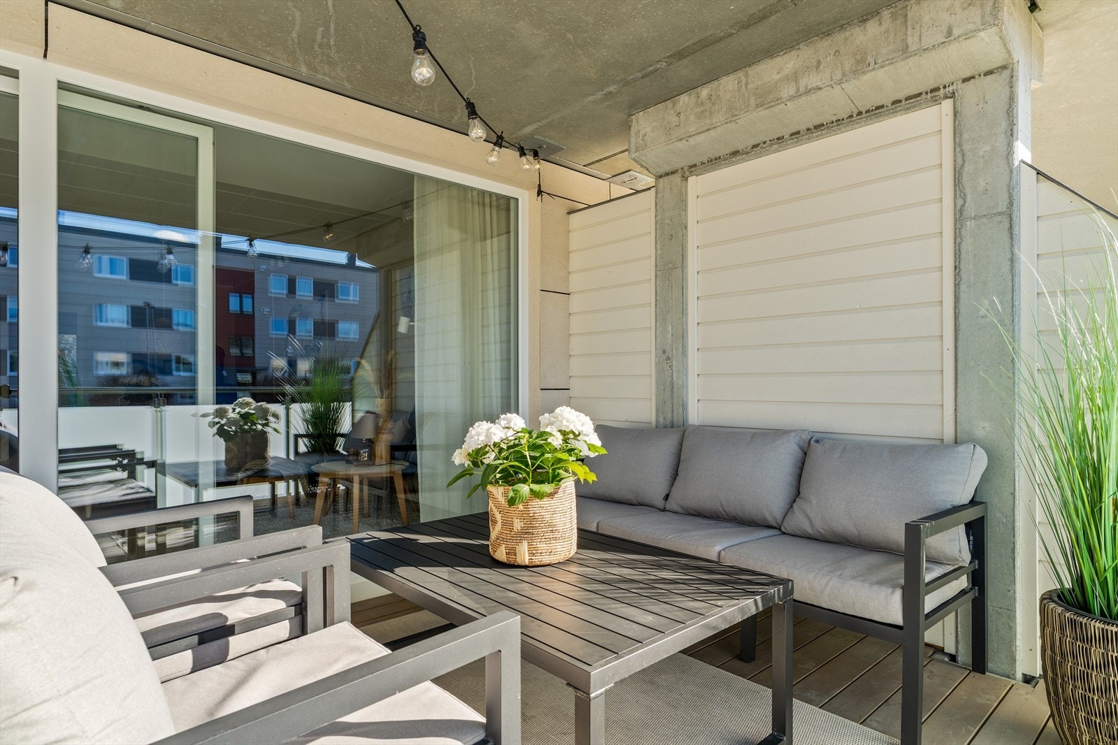 Balkong med overbygg, kjekt når det duskregner Galleribilde