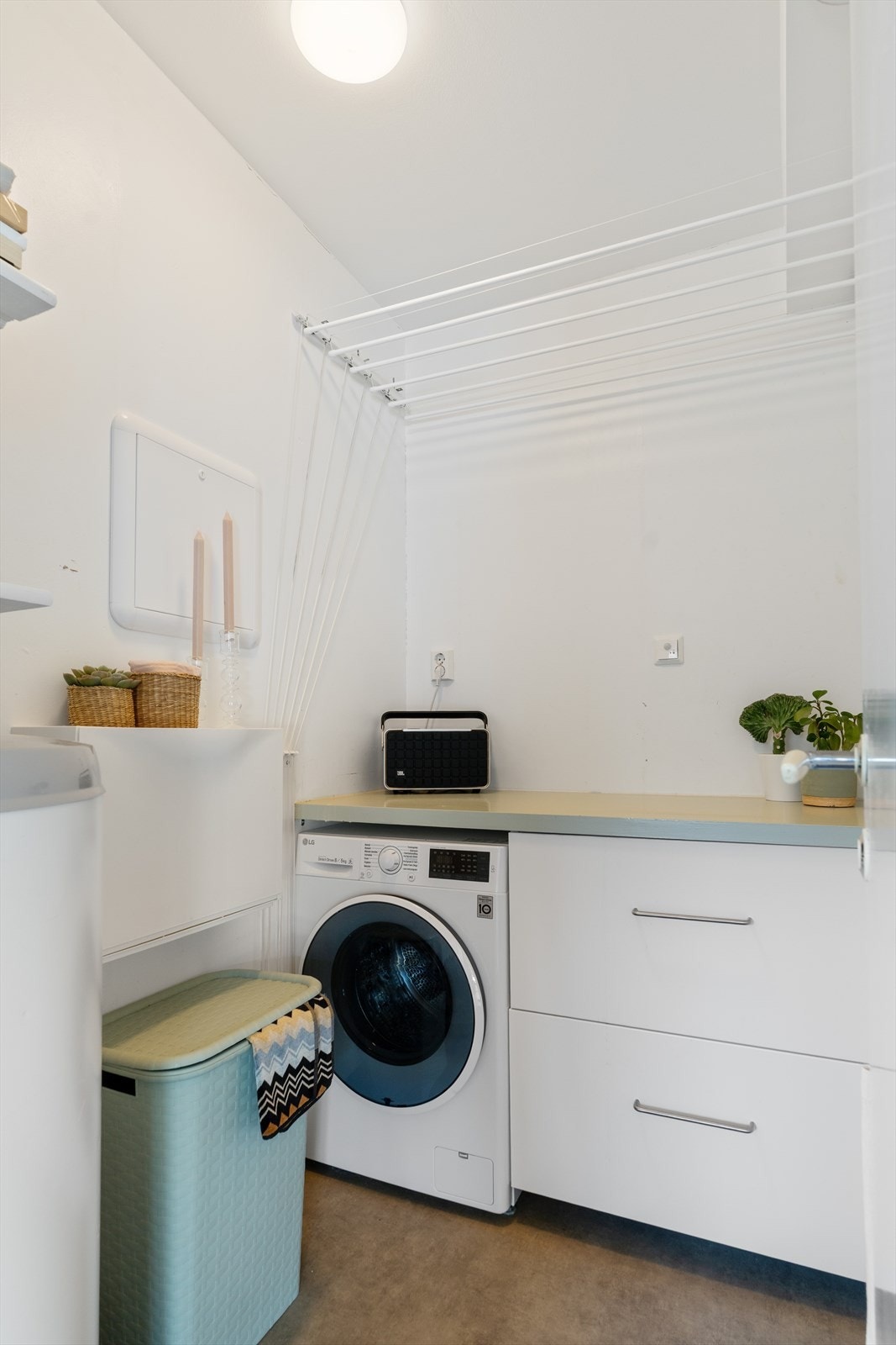 Vaskerommet ble pusset opp samtidig som badet, i 2020 Galleribilde