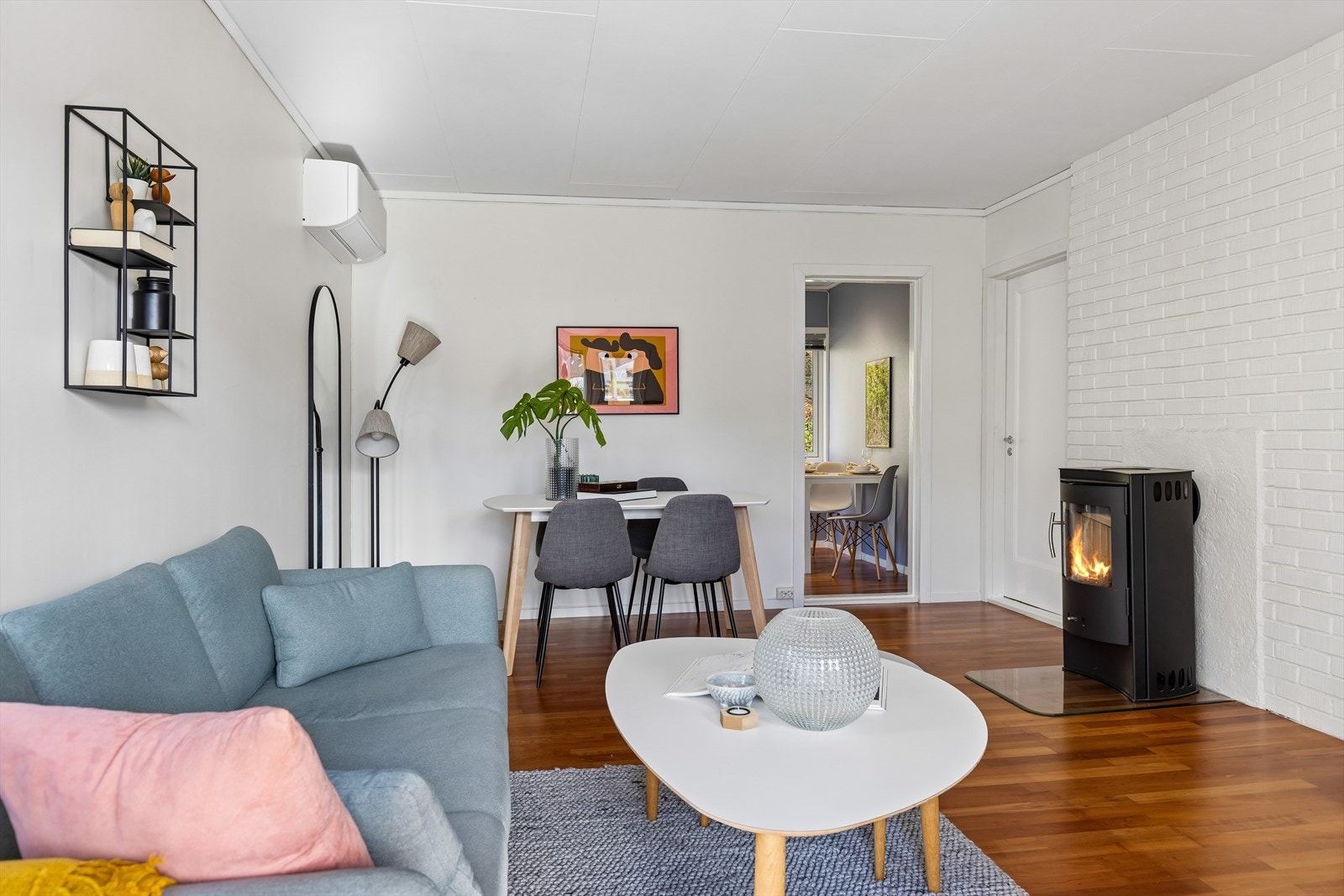 Stue med gode møbleringsmuligheter Galleribilde