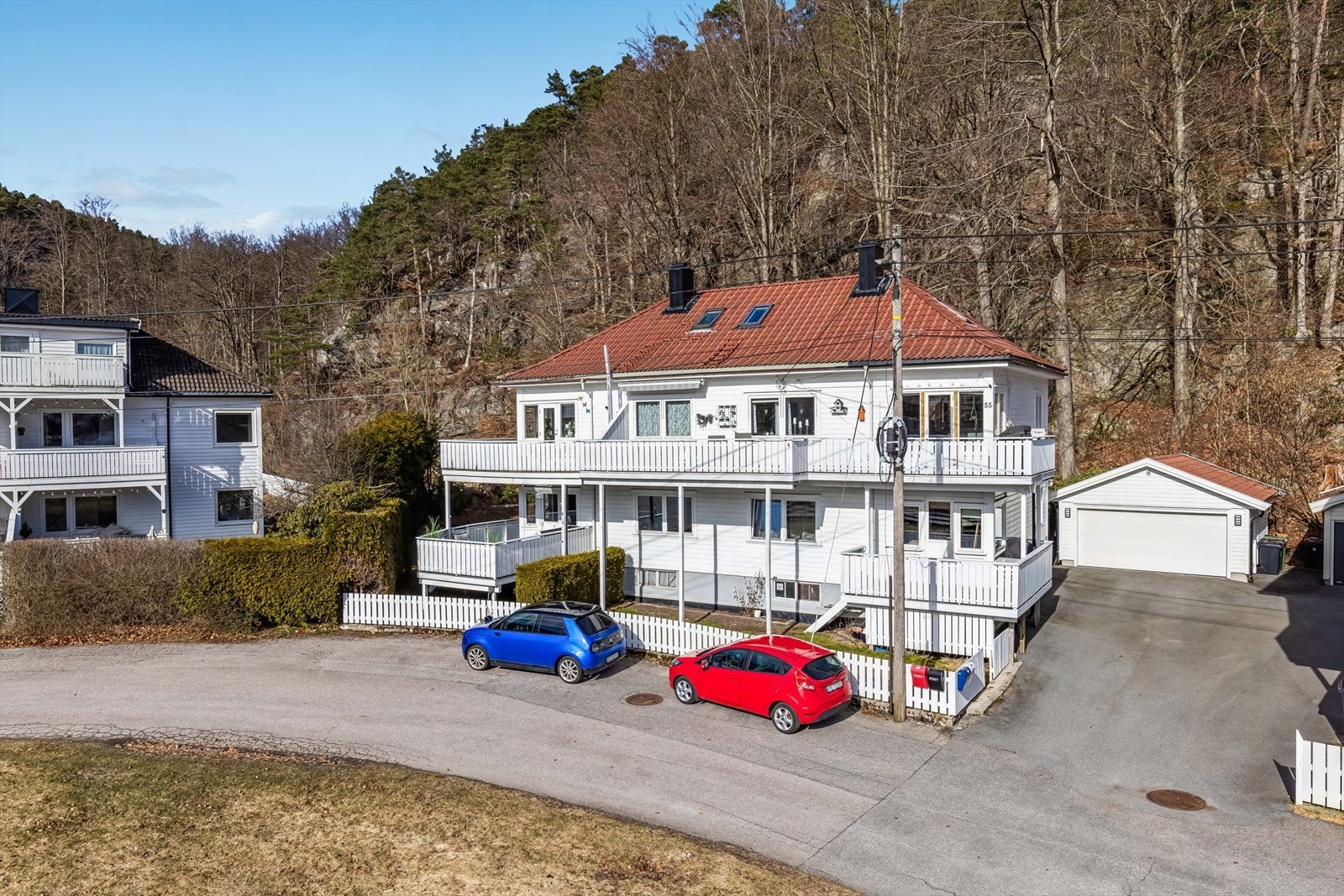 4-mannsbolig i rolige og etablerte omgivelser Galleribilde