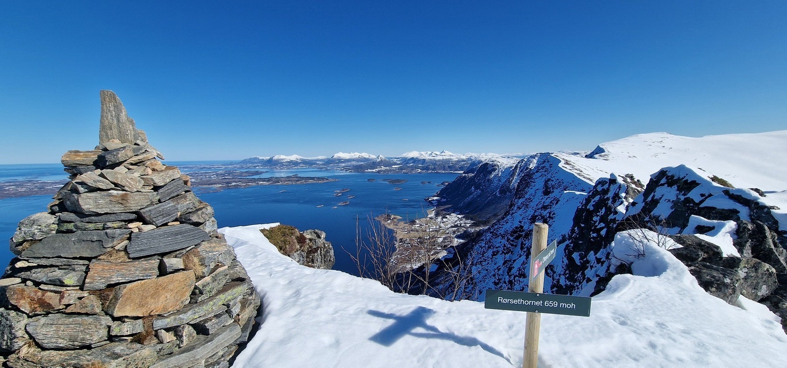 Rørsethornet i vinterdrakt. Foto: Selger Galleribilde