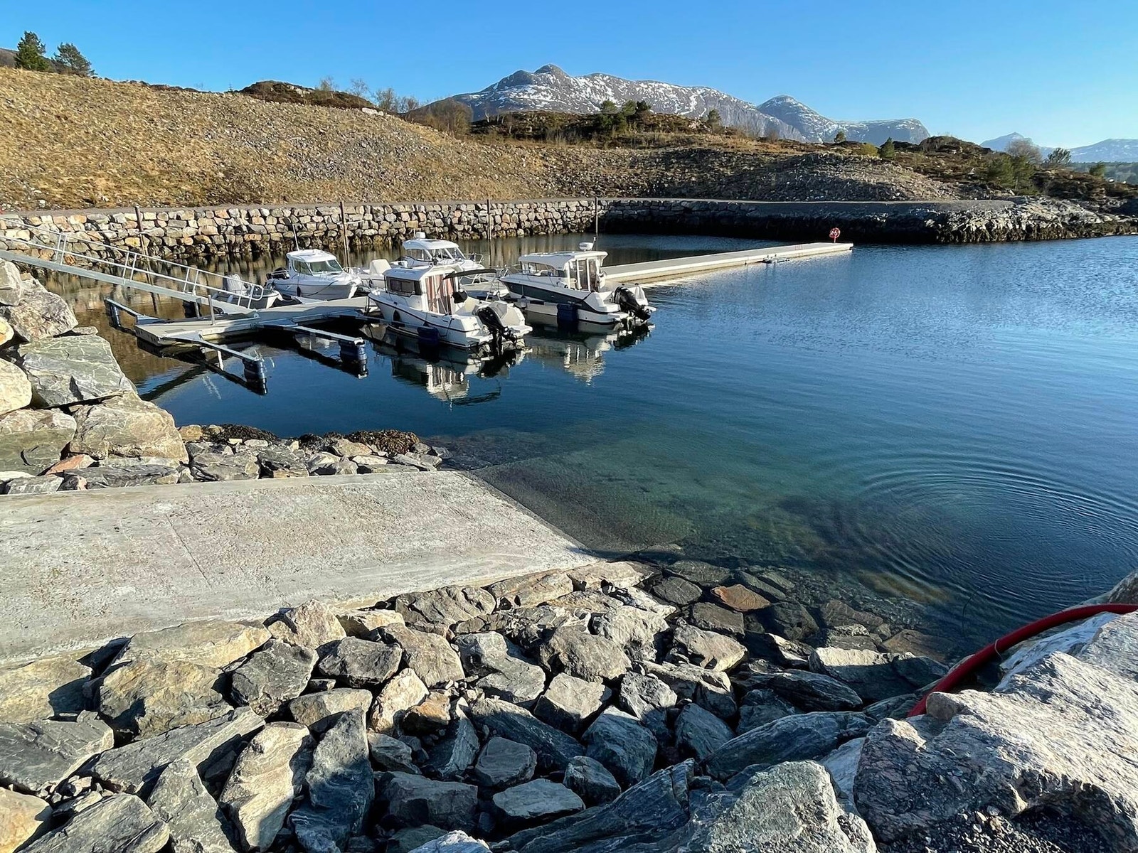 Småbåthavn nedenfor hyttefeltet. Foto: Selger Galleribilde