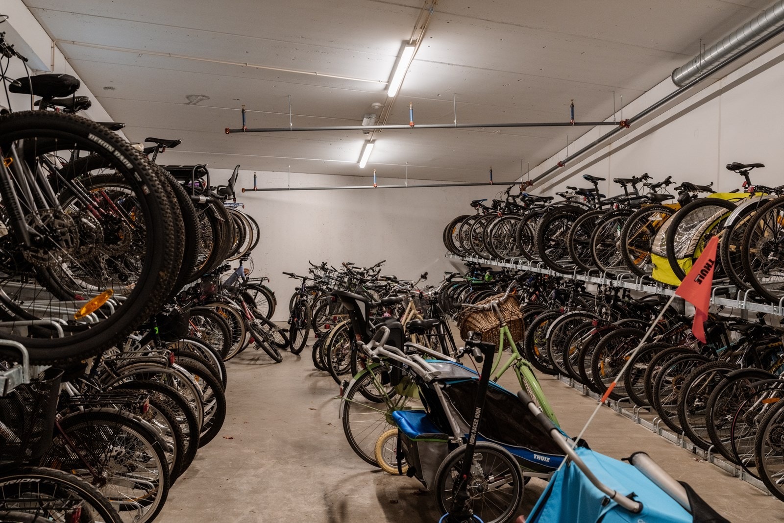 Sameiet har også felles sykkelparkering under tak i kjelleren. Galleribilde