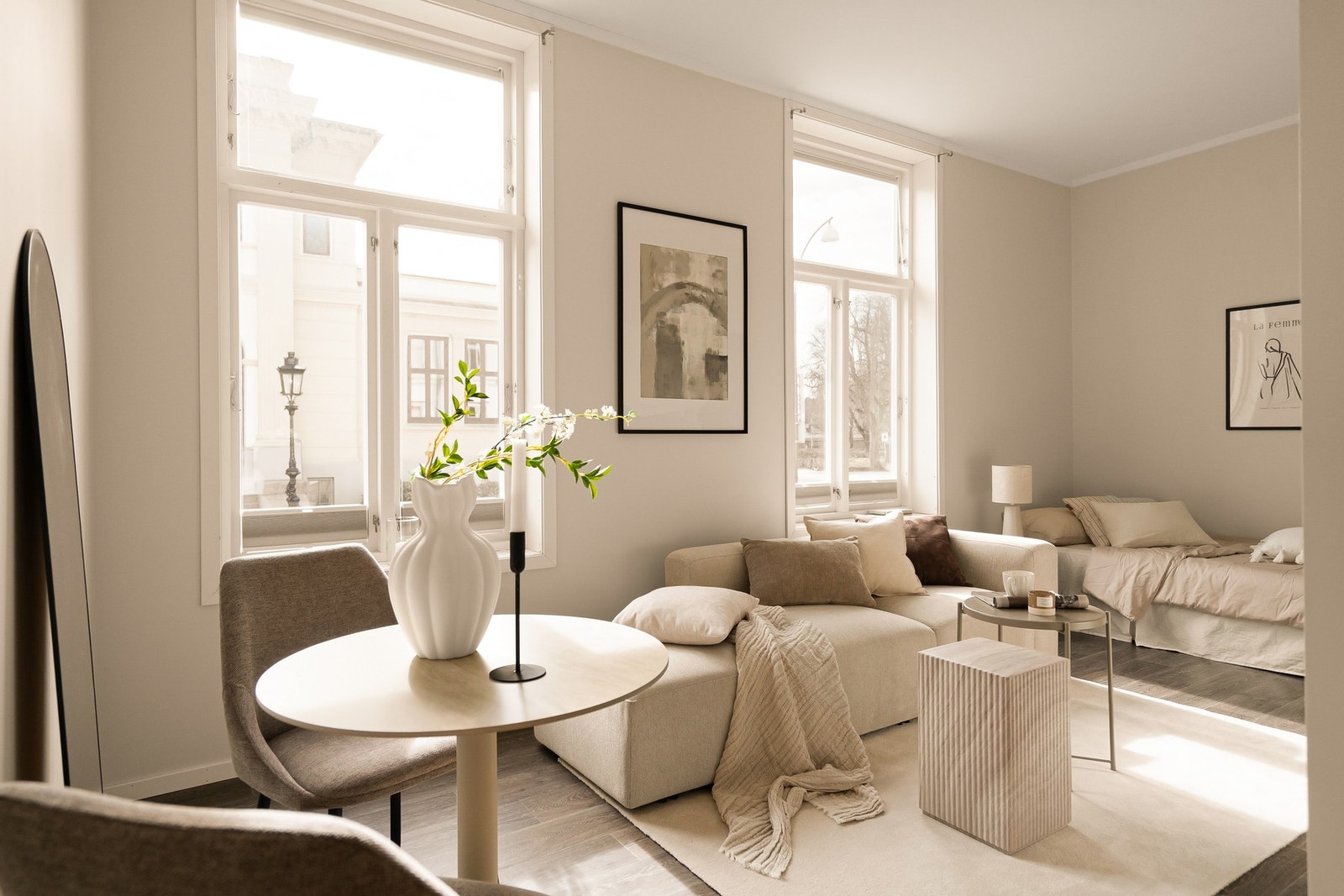 En innbydende leilighet med et tidsriktig uttrykk Galleribilde