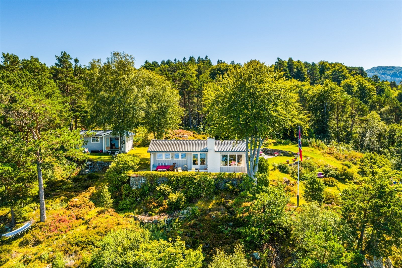 Fra hytten er det kun få meter til annekset. Galleribilde