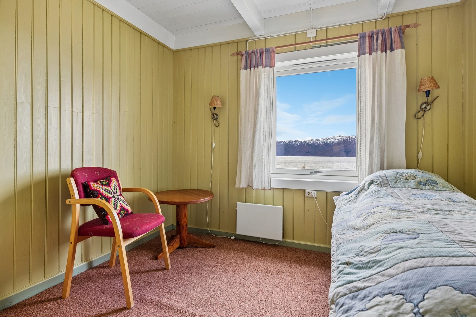 Ett av fem soverom Galleribilde