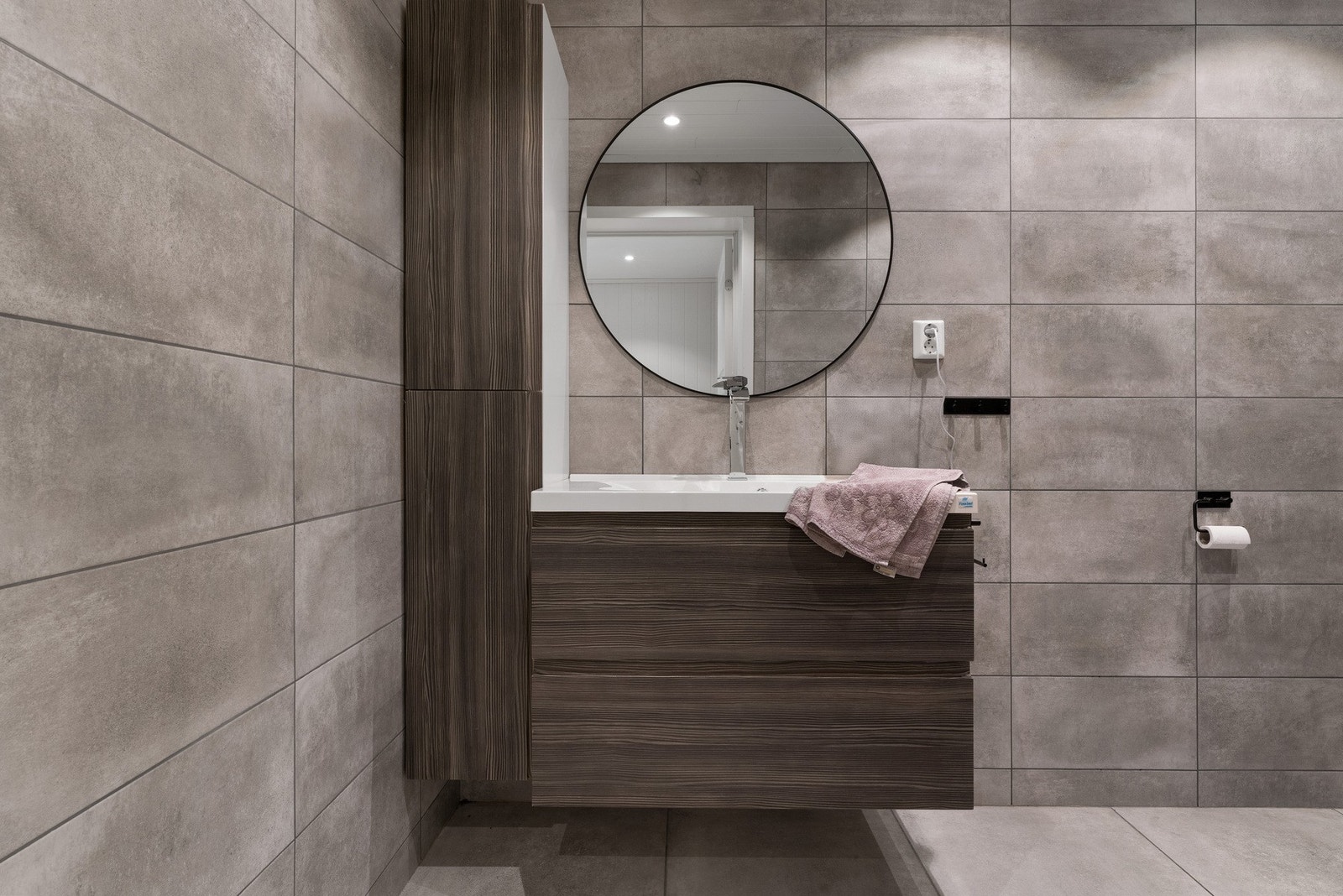 VVS ble utført av Lindås rør og sanitær. Galleribilde