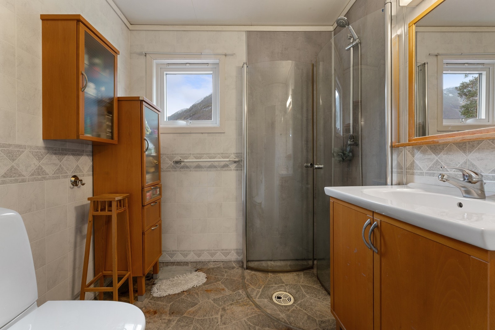 Baderom i hovedetasjen. Galleribilde