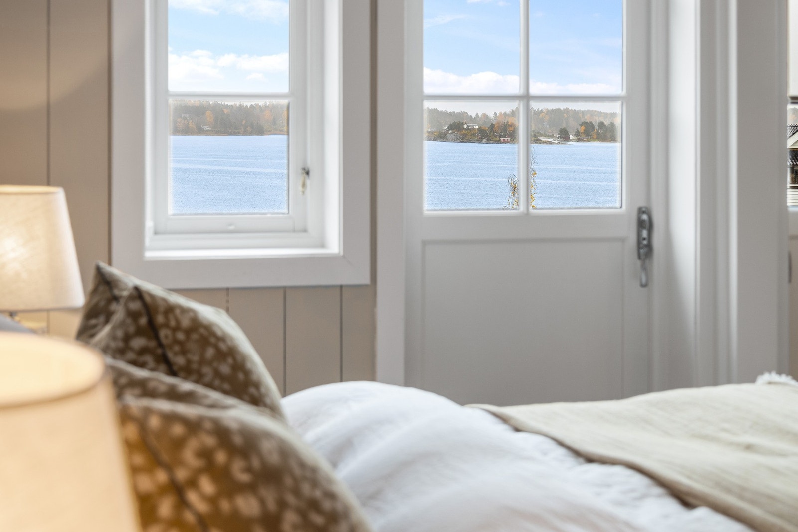 Den storslåtte utsikten er et naturlig blikkfang fra morgen til kveld. Galleribilde