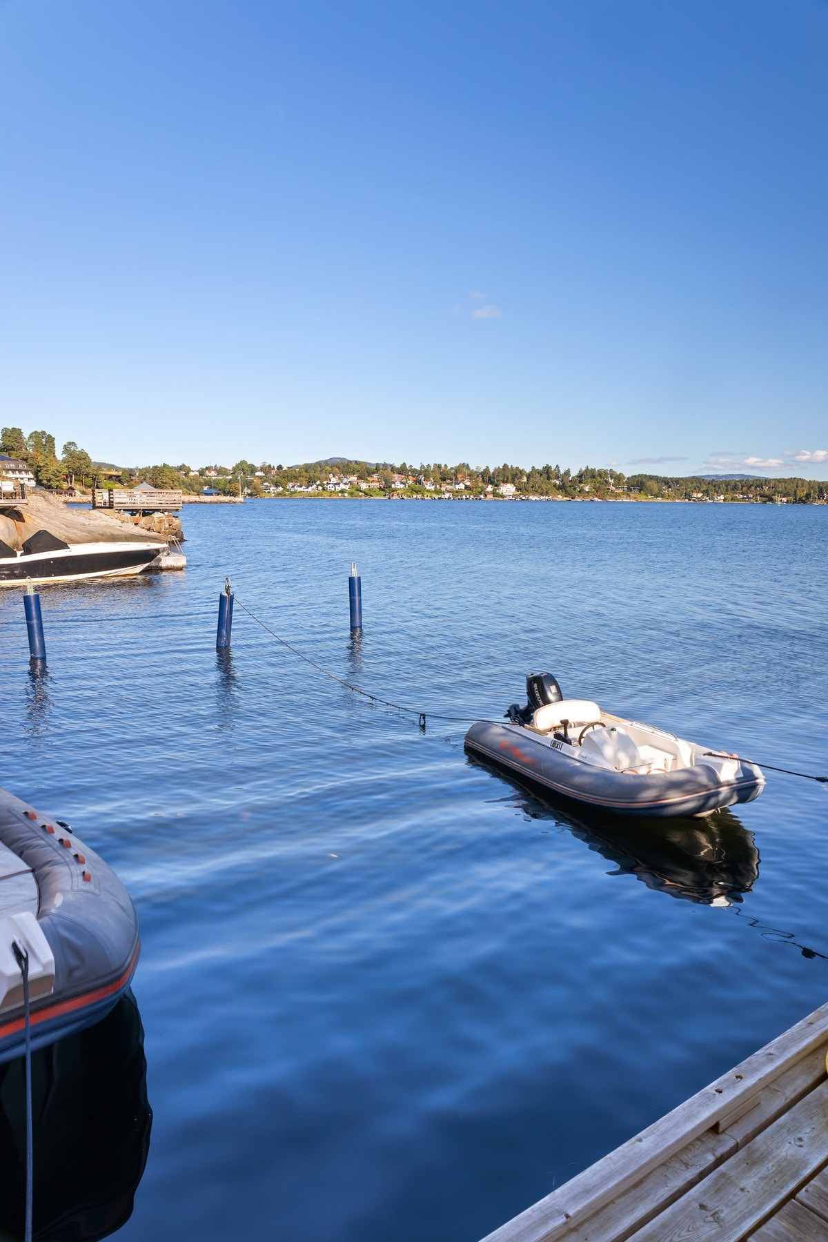 En perfekt ramme for lange, solrike dager ved sjøen. Galleribilde