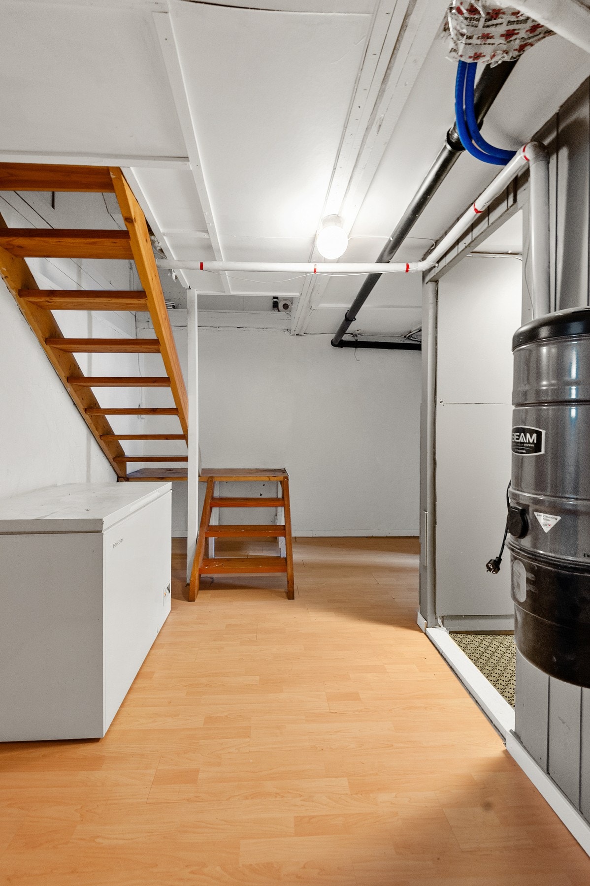 Rom i kjeller. Galleribilde