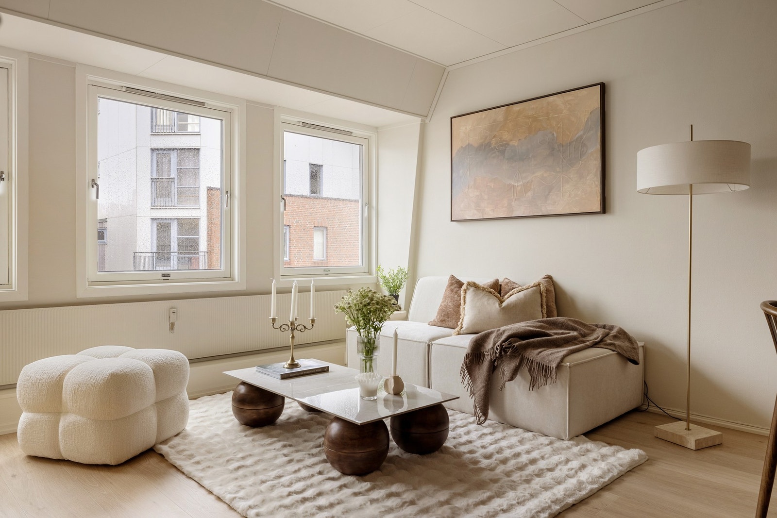 Velkommen til Strandgaten 193 - presentert av EIE Eiendomsmegling ved Marius Undheim Helvik! (Fotograf: Nathalie Reinholdtsen) Galleribilde