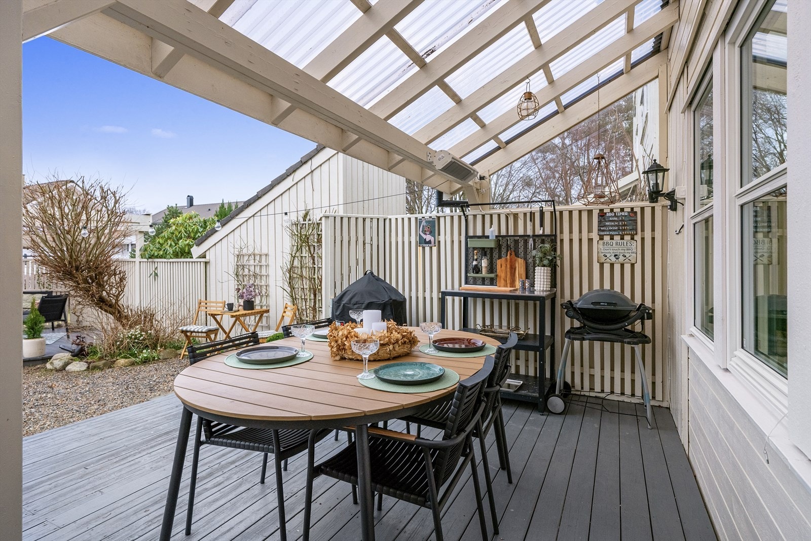 Her finner du god plass til grill og spisegruppe. Galleribilde