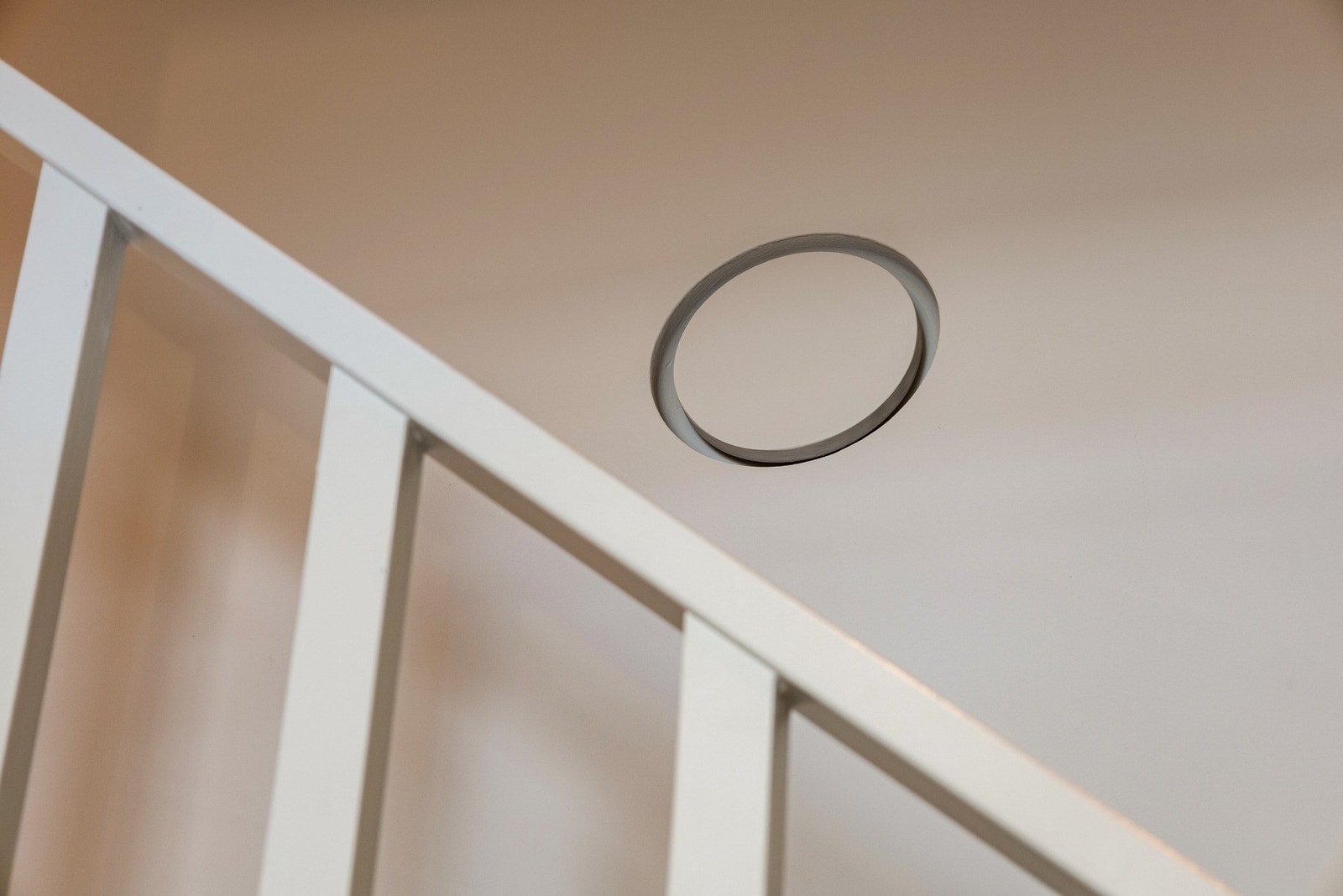 Moderne ventilasjonsanlegg gir jevn luftutskifting og et behagelig inneklima året rundt. Galleribilde