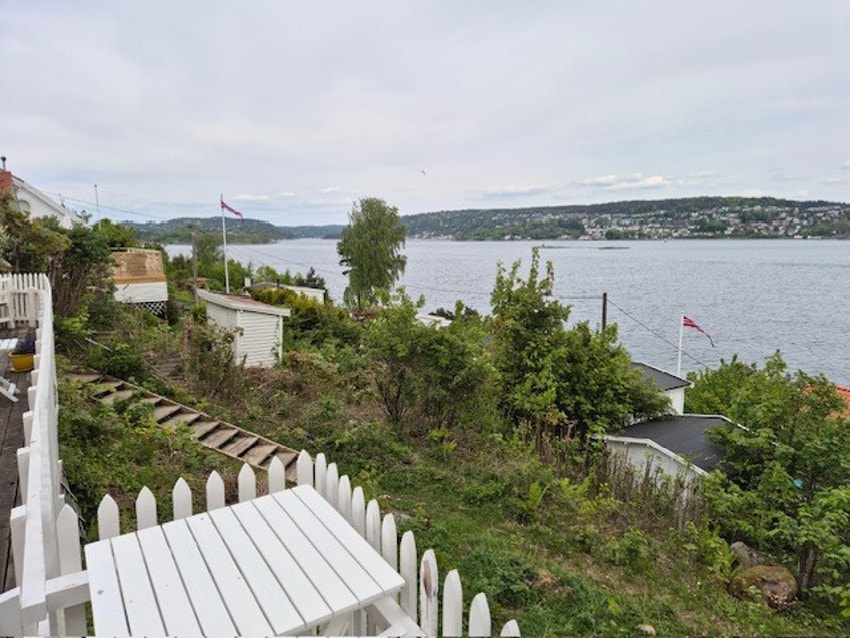 Bilde tatt våren 2025 etter at det er hugget ned vegitasjon Galleribilde