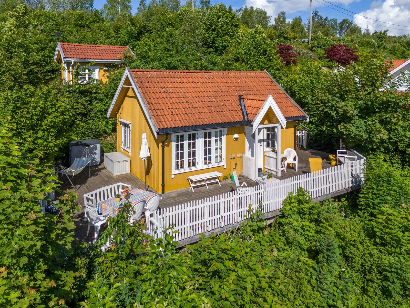 Koselig hytte oppført i 1997 Galleribilde