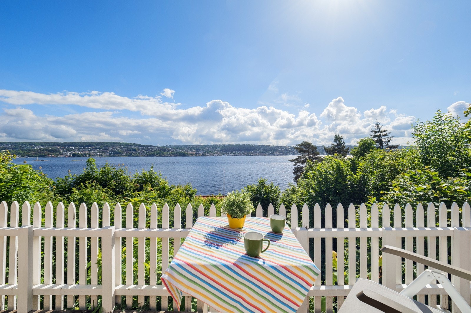 Fantastisk utsikt fra terrassen. Galleribilde