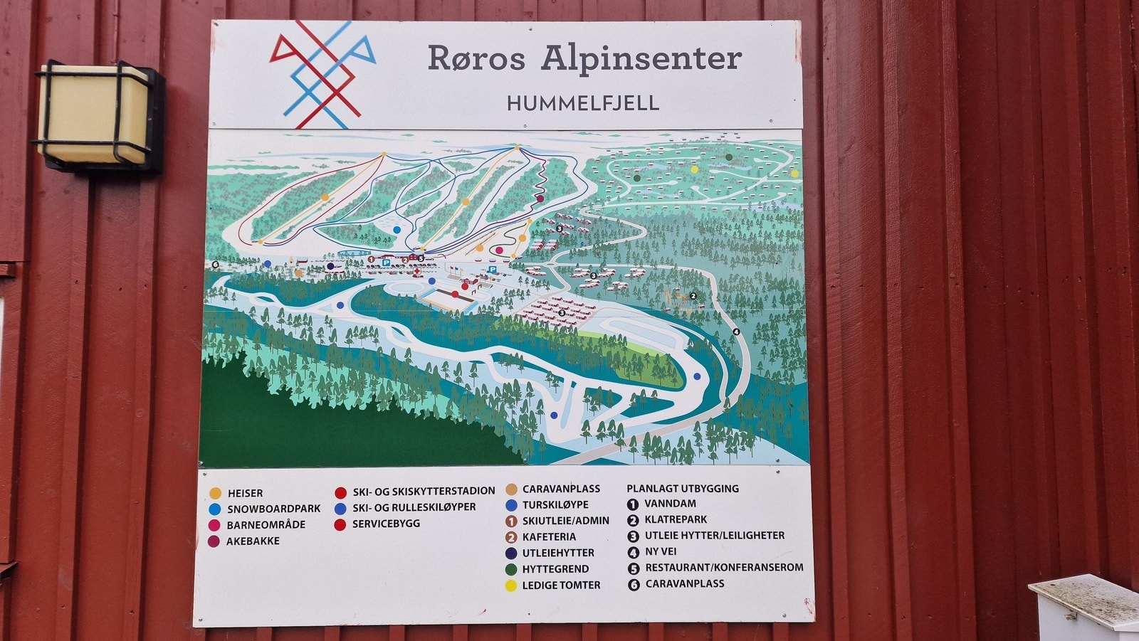 Fine muligheter for aktiviteter både vinter og sommer. Det finnes også nye planer for klatrepark og restaurant som vises på bildet. Galleribilde