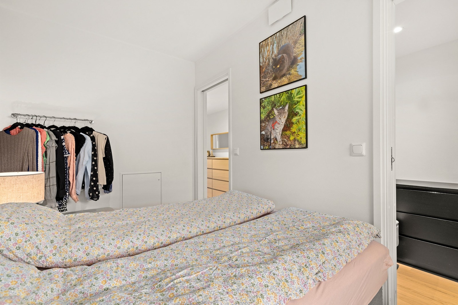Rommet ligger skjermet til, adskilt fra de sosiale sonene. Galleribilde