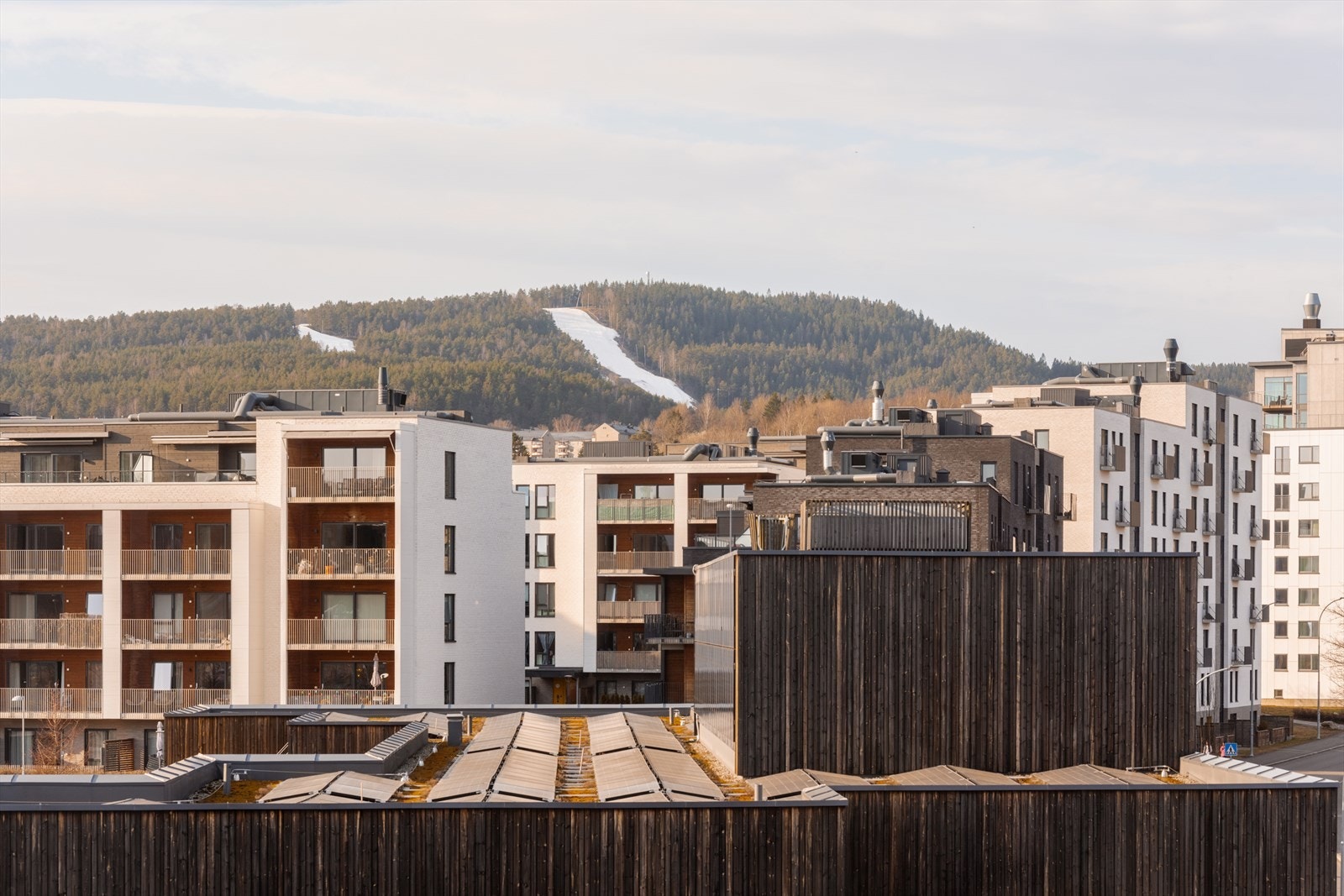 Fin utsikt mot Grefsenkollen alpintbakke og lite/ingen innsyn. Galleribilde
