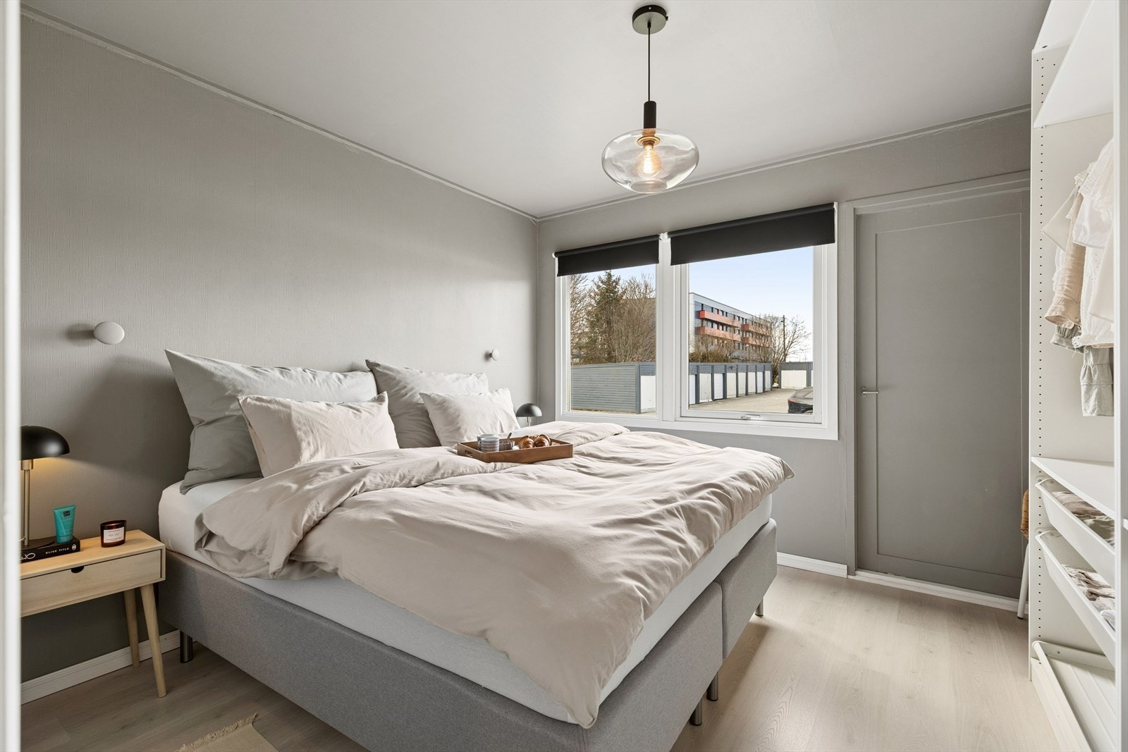 Hovedsoverommet er av god størrelse, og har god plass til dobbeltseng. Galleribilde