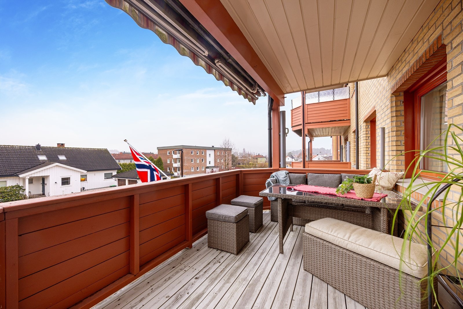 Fra boligen er det nærhet til barnehage, skoler, idrettsanlegg og fine turområder. Galleribilde