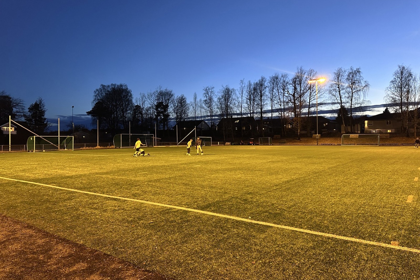 For den aktive ligger "Amfibanen" ligger kun et steinkast unna leiligheten Galleribilde