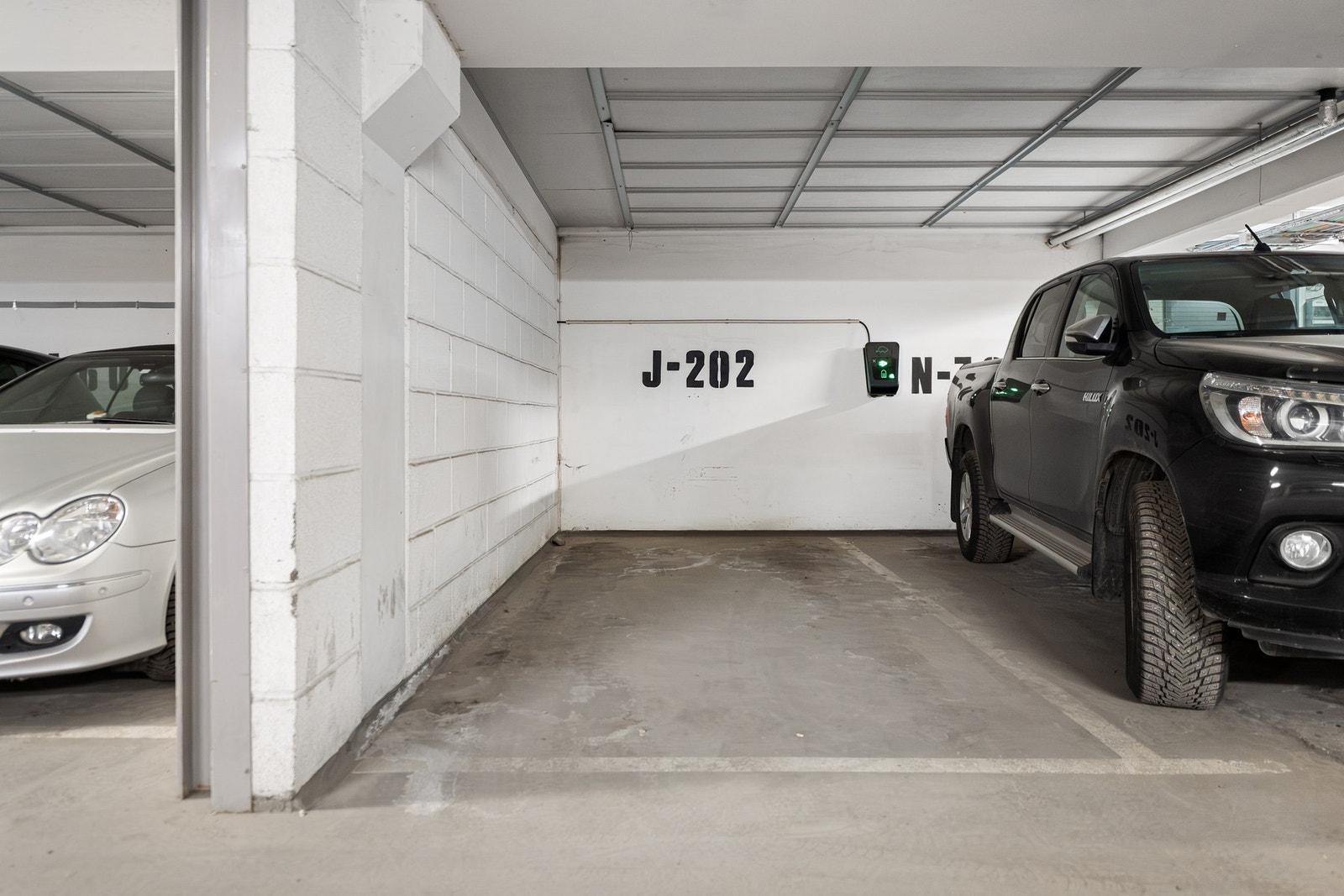 Kjøper gis opsjon på kjøp av garasje, kr. 600 000. Se for øvrig "parkering" i salgsoppgaven. Galleribilde