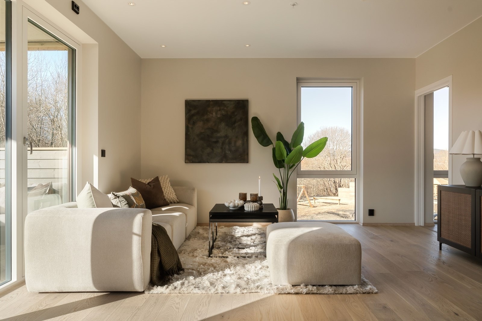 Her får man en helt ny leilighet i det attraktive prosjektet på Steinan Park. Leiligheten er vesentlig påkostet og holder en gjennomgående pen standard. Galleribilde