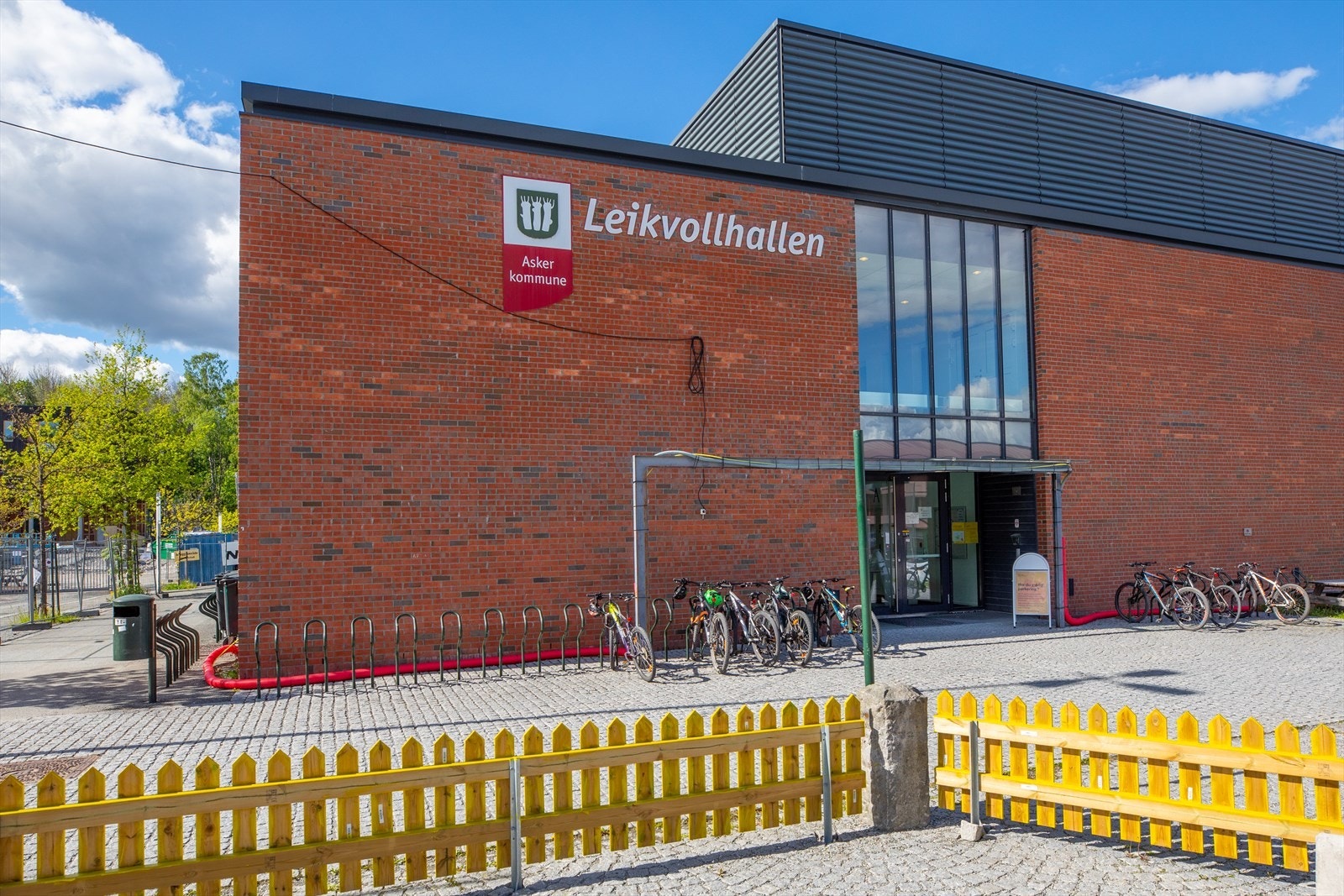 Leikvollhallen. Galleribilde