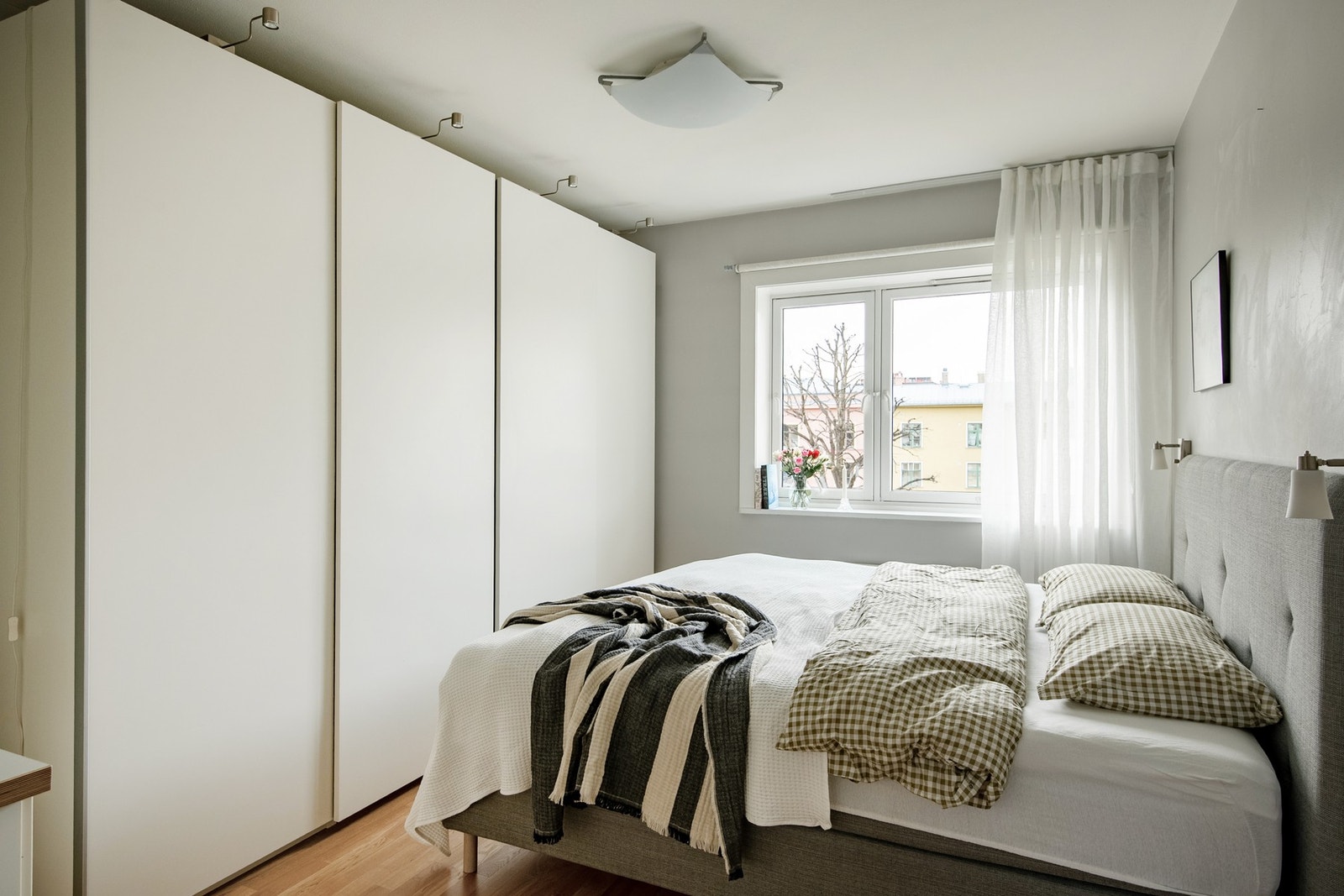 Boligen har to gode soverom, begge av fin størrelse og med gode møbleringsmuligheter. Galleribilde
