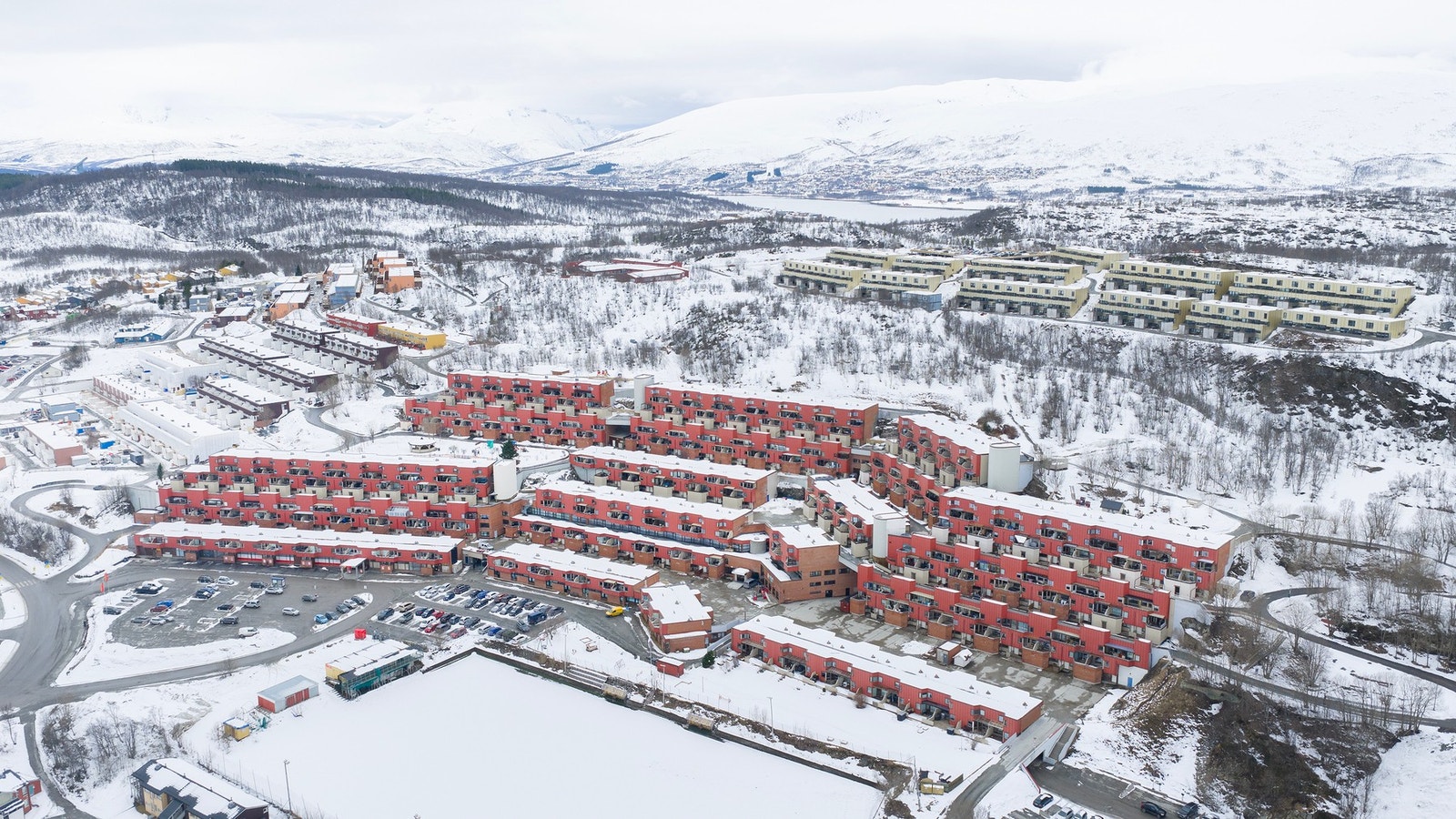 Flotte friluftsområder med tur- og lysløype "rett utenfor" døra". Galleribilde