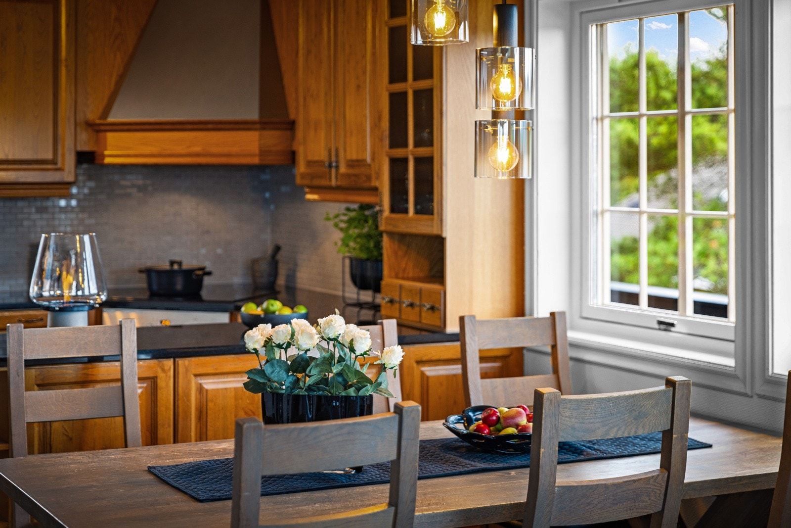 Alle hvitevarer på kjøkkenet medfølger handelen. Galleribilde